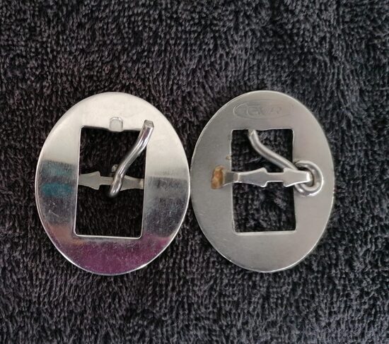 Oval Schnalle mit Mittelsteg 